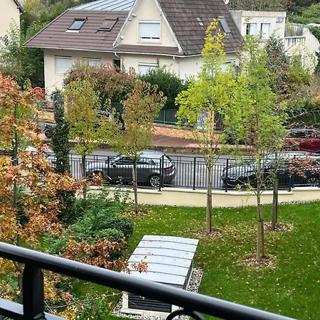 Appartamento Cozy Renovated Flat In 15 Min To Paris Clamart